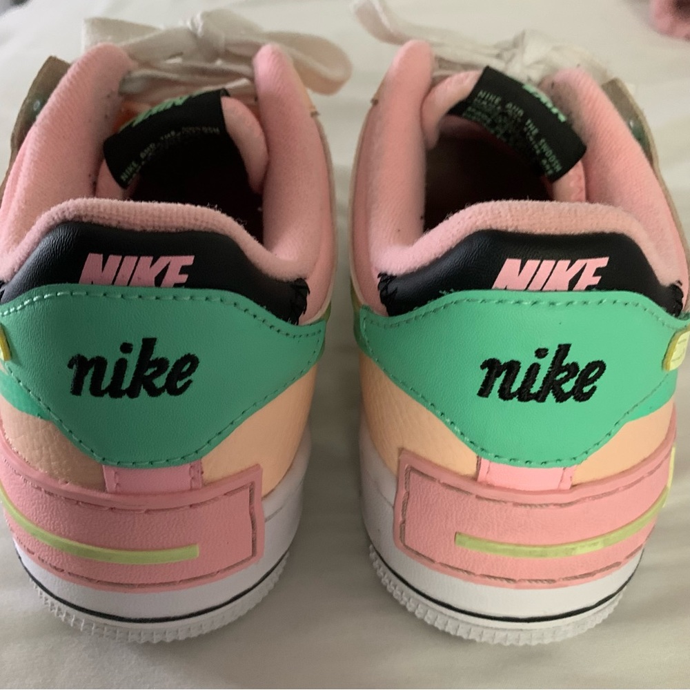 Nike Women’s Sneakers Pastel Pink Mint and Cream Low-Top - Picture 4 of 5